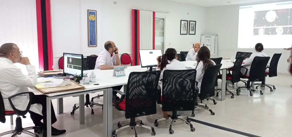 Réunion du staff médical au Centre médical Ibn Khaldoun Sousse Tunisie